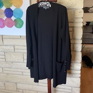 89th and Madison black long cardigan with pockets